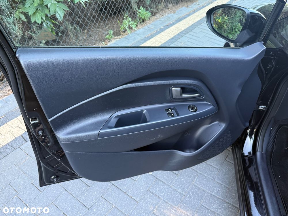 Kia Rio 1.2 Attract - 22
