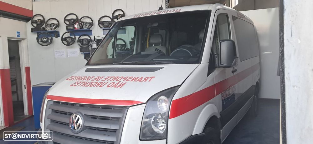 Volkswagen Crafter/ Kombi 2.5 TDI de 2010 ás peças. - 2