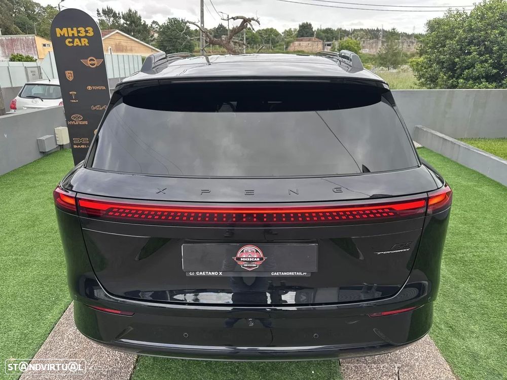 Xpeng G9 98 kWh AWD Performance + Pack Premium - 12