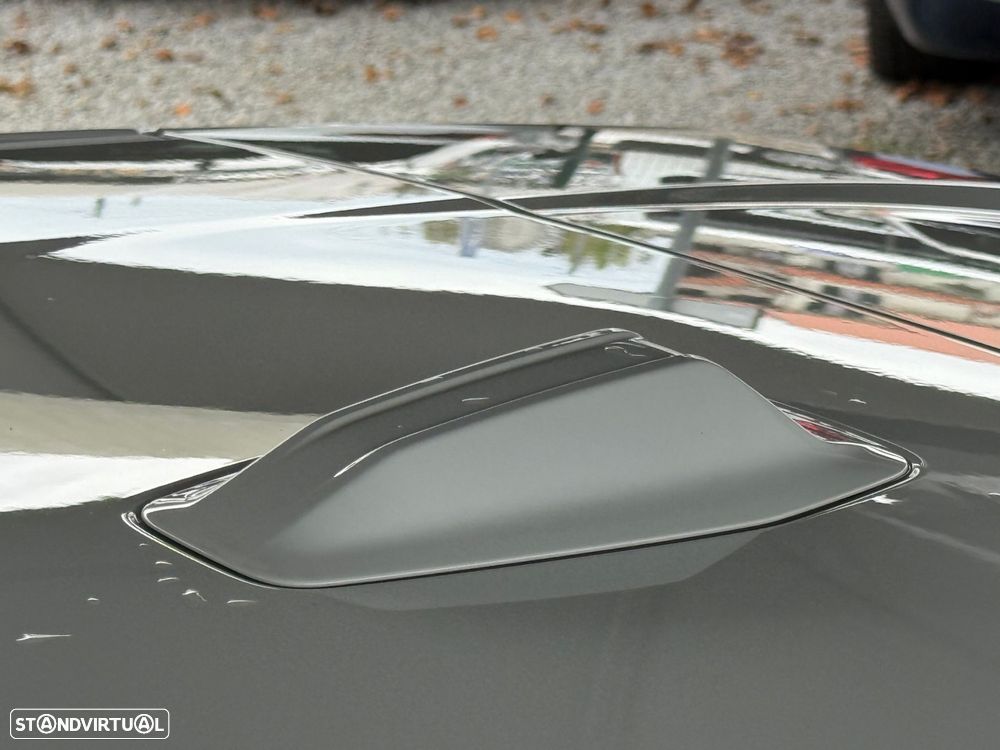 BMW iX1 eDrive20 Pack Desportivo M - 36