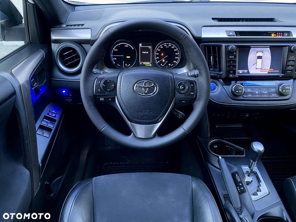 Toyota RAV4 Hybrid Premium 4x2 - 10