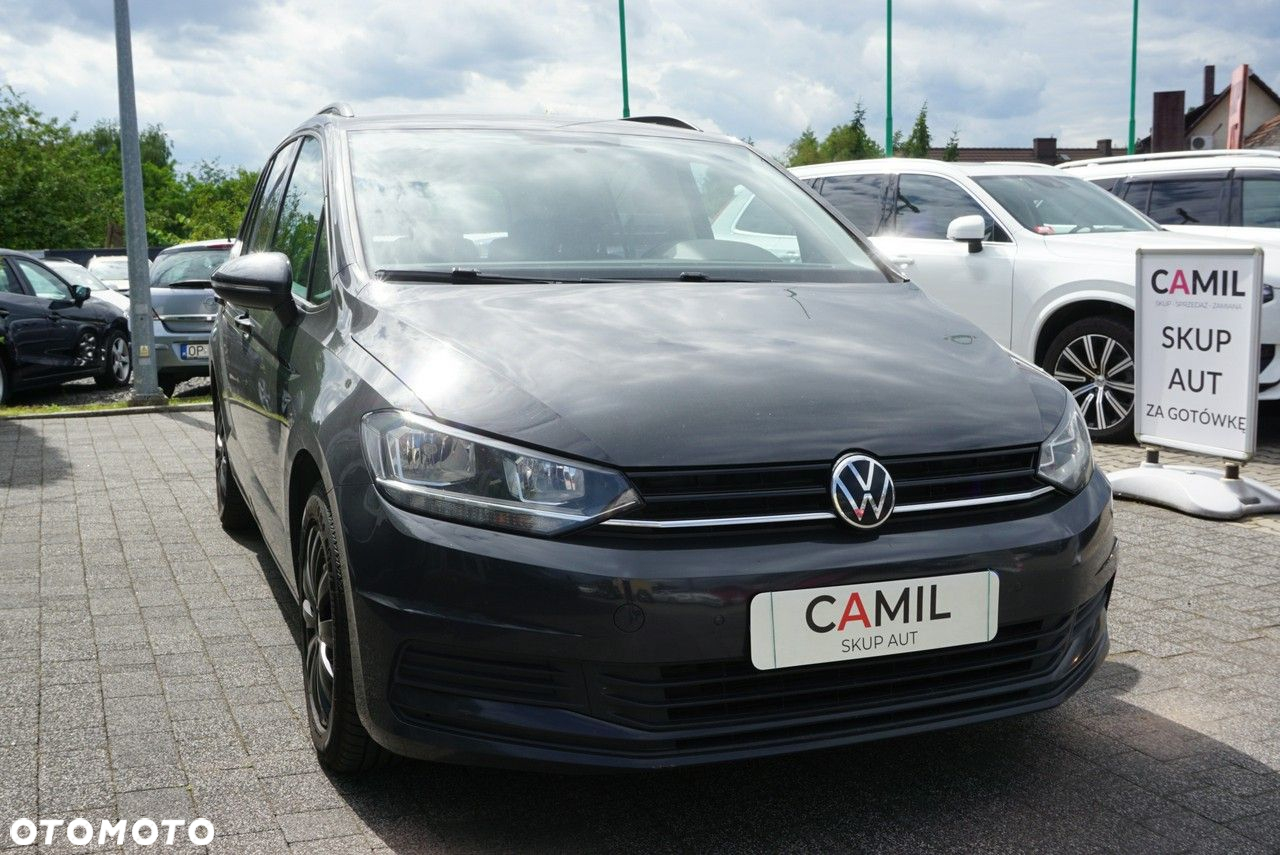 Volkswagen Touran - 4