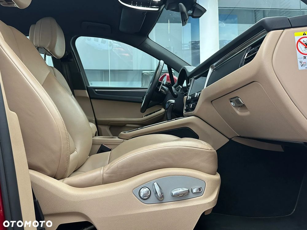 Porsche Macan Standard - 22