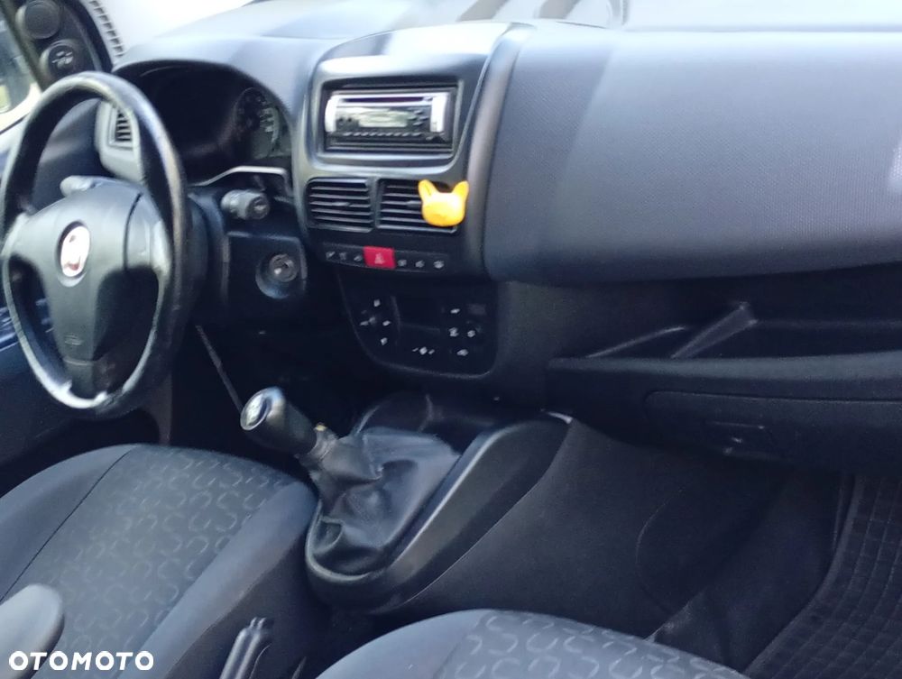 Fiat Doblo - 10