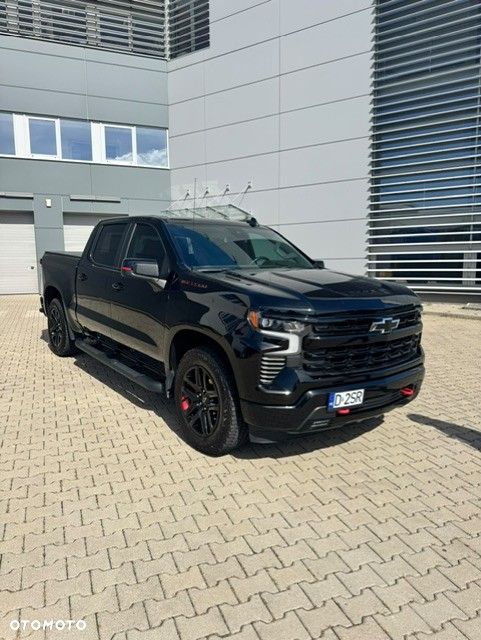 Chevrolet Silverado - 1
