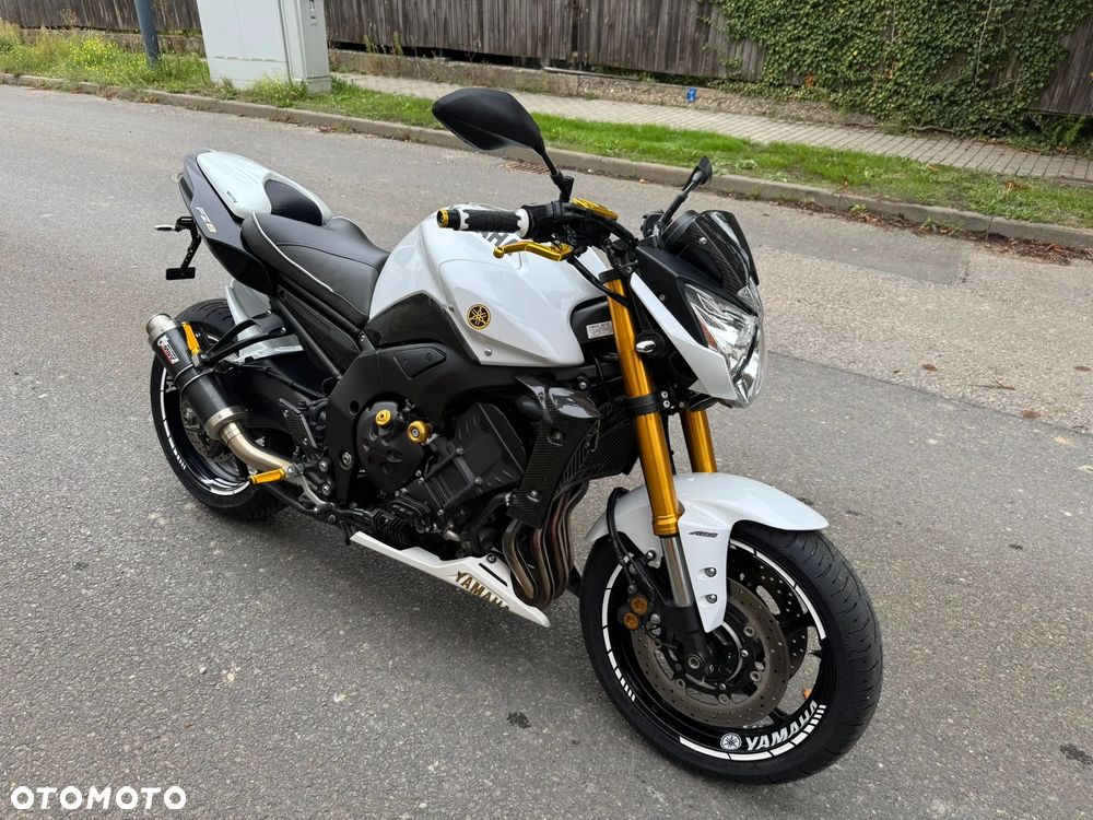 Yamaha FZ8