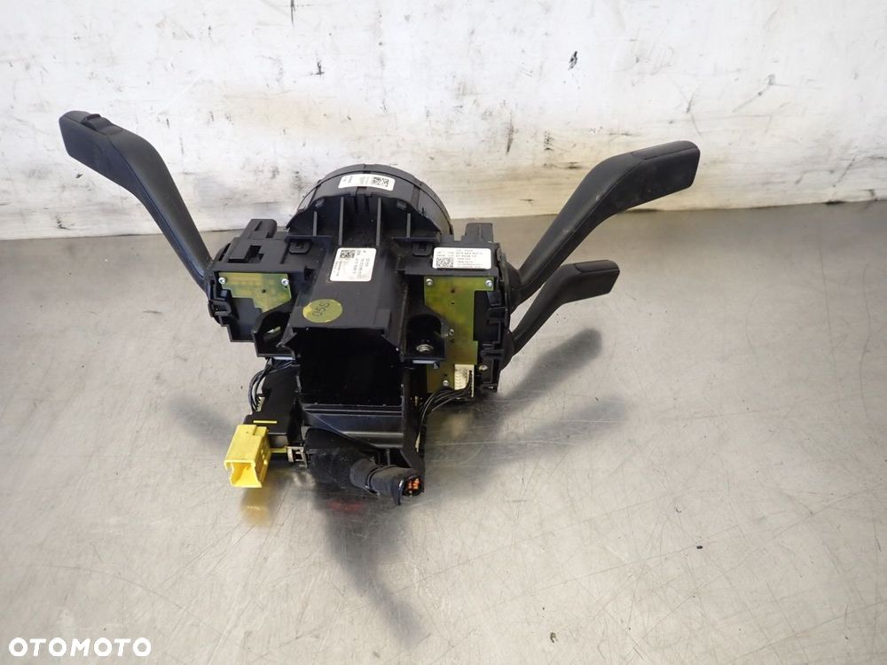 PAJĄK MANETKA VOLKSWAGEN PASSAT B6 - 3