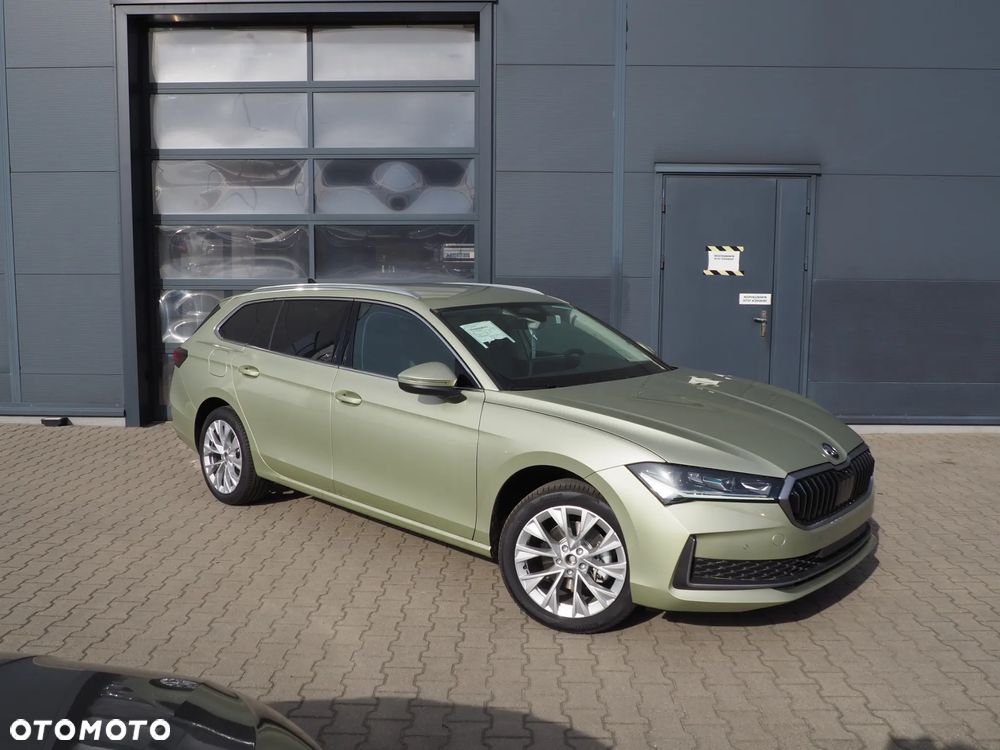 Skoda Superb 2.0 TDI SCR 4x4 Drive DSG - 2