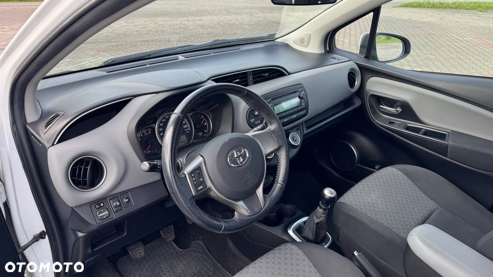 Toyota Yaris 1.4 D-4D Active - 19