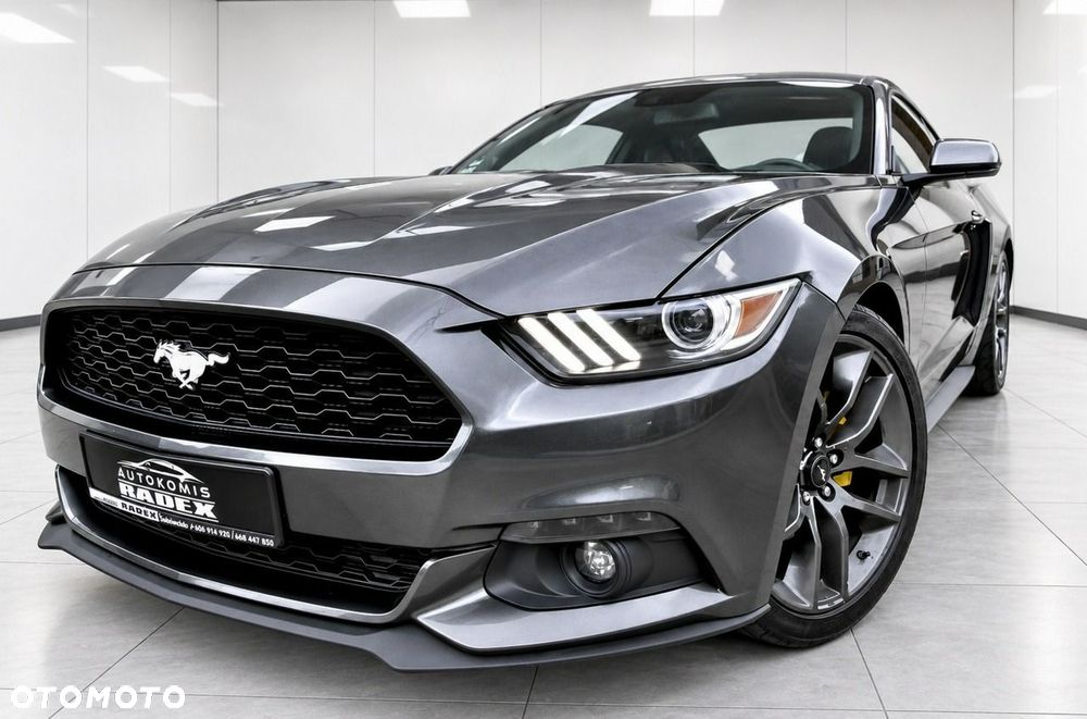 Ford Mustang - 22