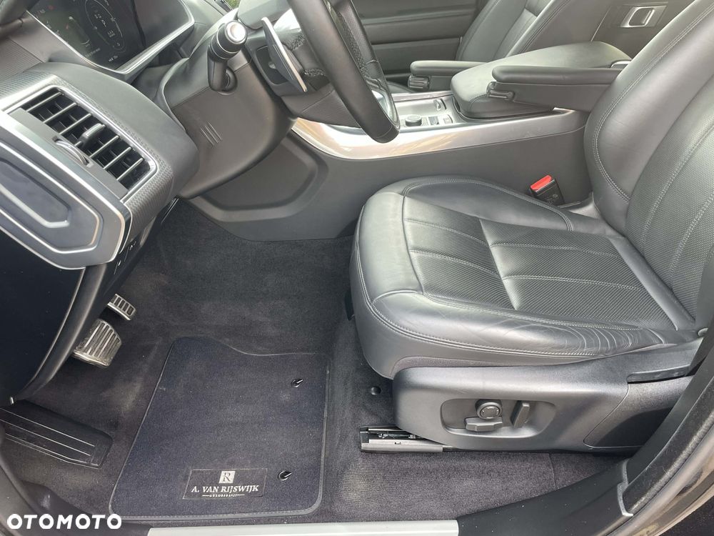 Land Rover Range Rover Sport - 12