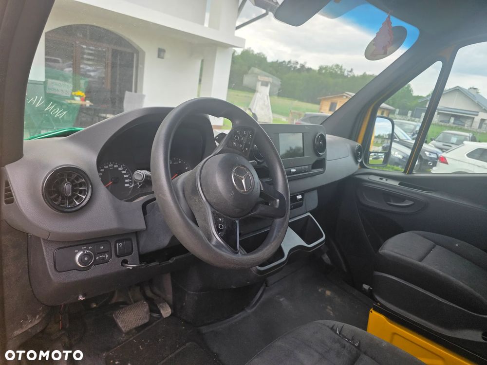 Mercedes-Benz SPRINTER - 7