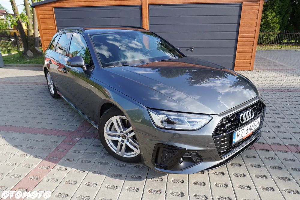 Audi A4 Avant 40 TDI quattro S tronic S line - 2