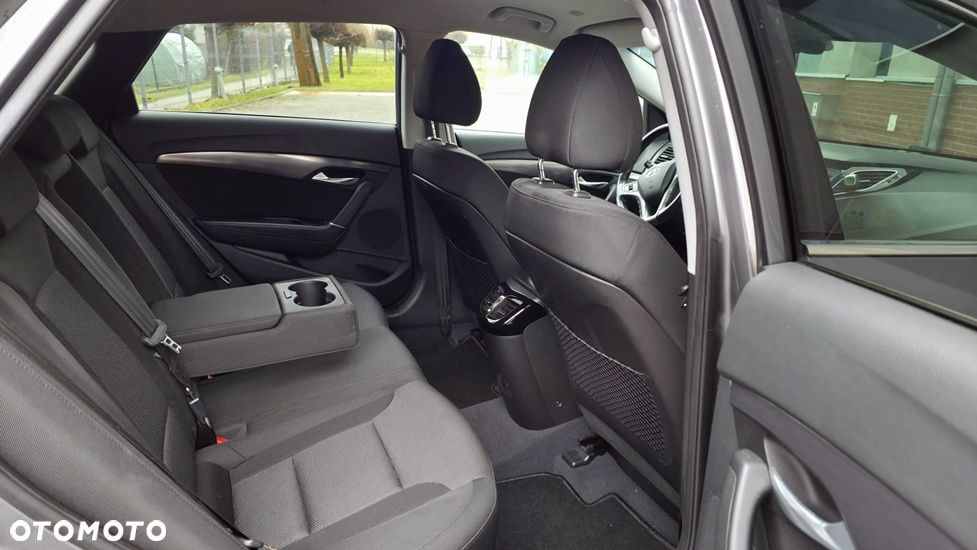 Hyundai i40 Kombi blue 1.7 CRDi Premium - 15