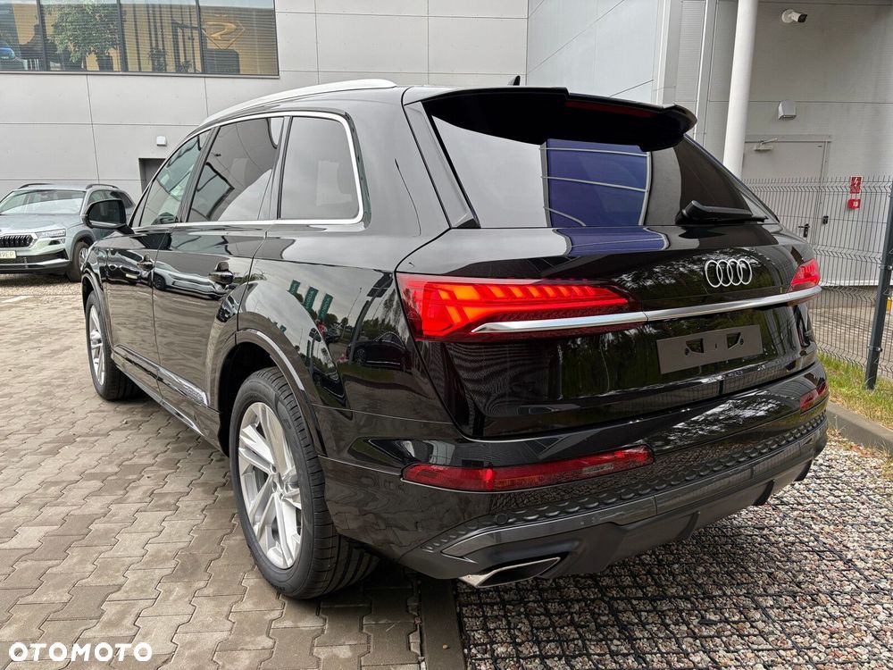 Audi Q7 - 7