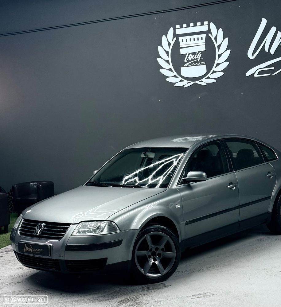 VW Passat 1.9 TDi Comfortline - 2