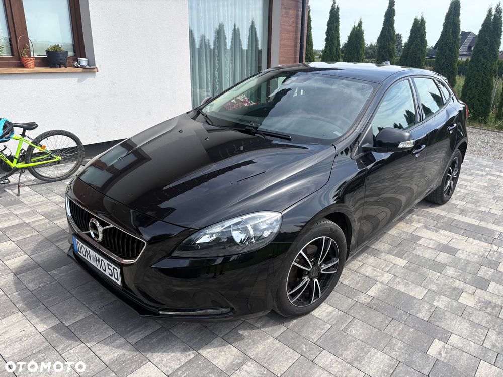 Volvo V40 D2 Drive-E Momentum - 9