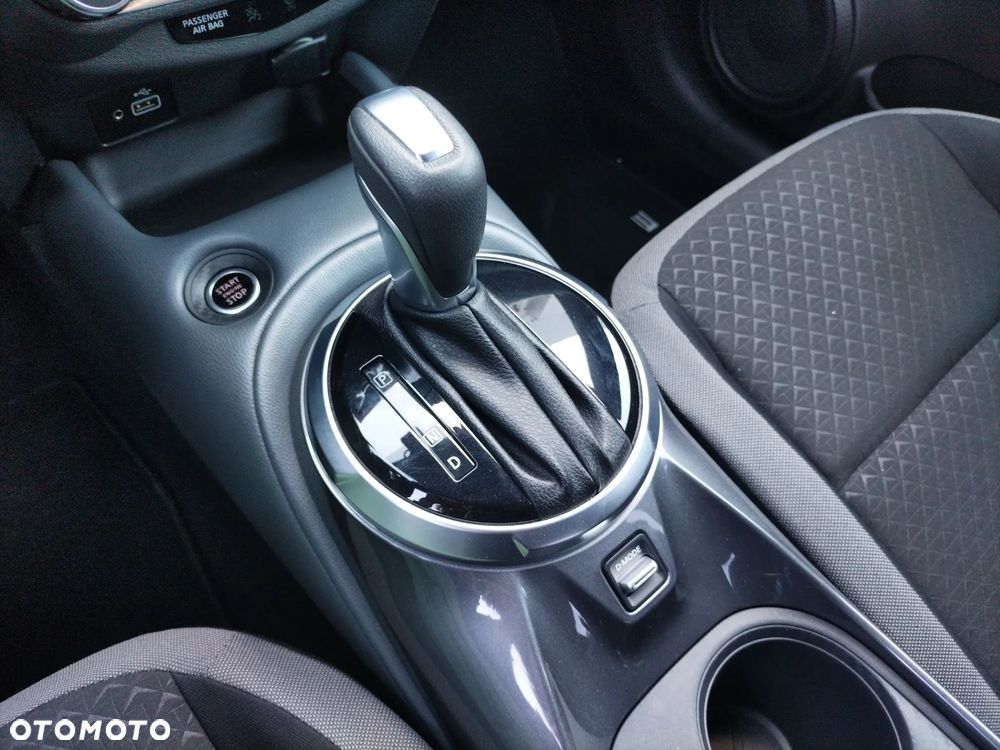 Nissan Juke 1.0 DIG-T N-Connecta DCT - 14