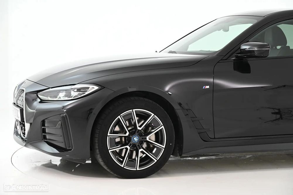 BMW i4 eDrive40 Pack Desportivo M - 14