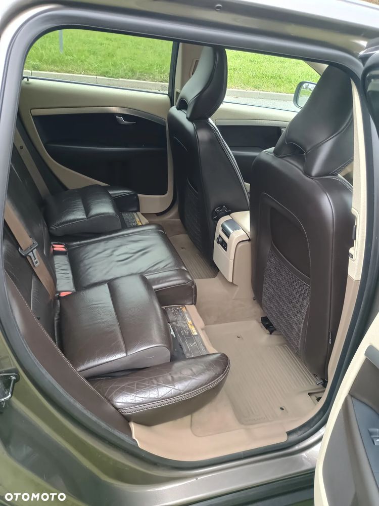 Volvo XC 70 - 9