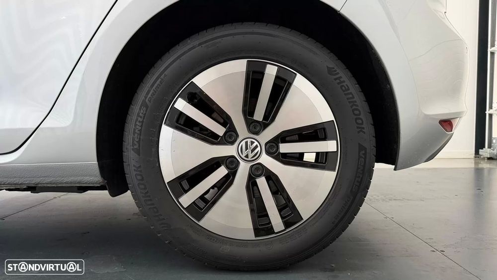 VW e-Golf AC/DC - 13