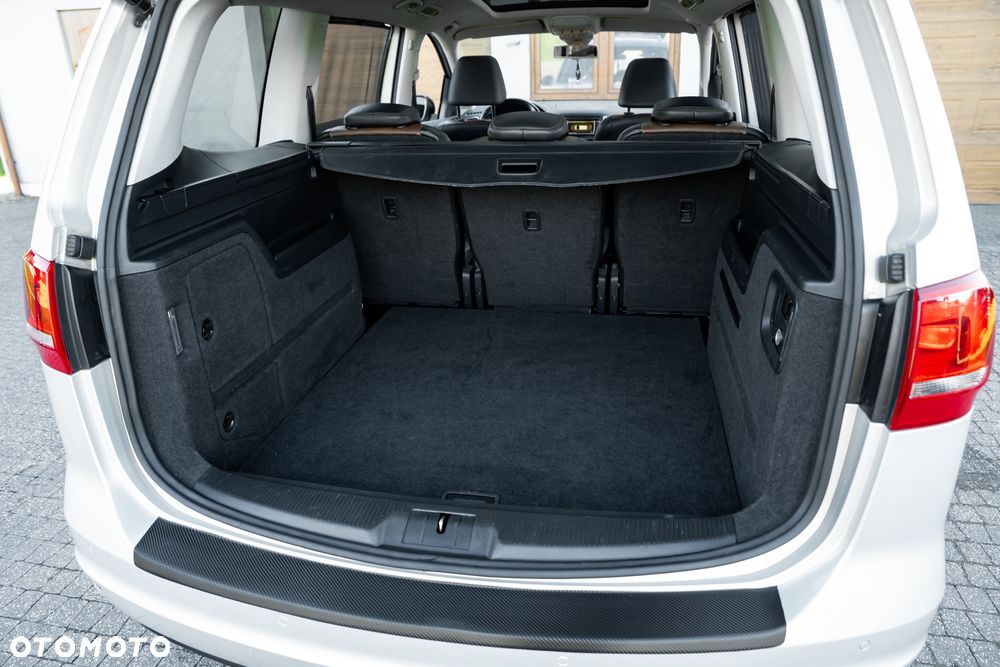 Volkswagen Sharan 2.0 TSI DSG Highline - 18