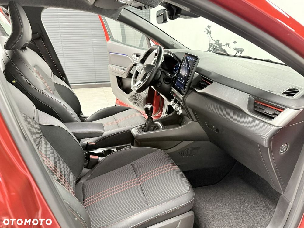 Renault Captur TCe Mild Hybrid 140 GPF TECHNO FAST TRACK - 37
