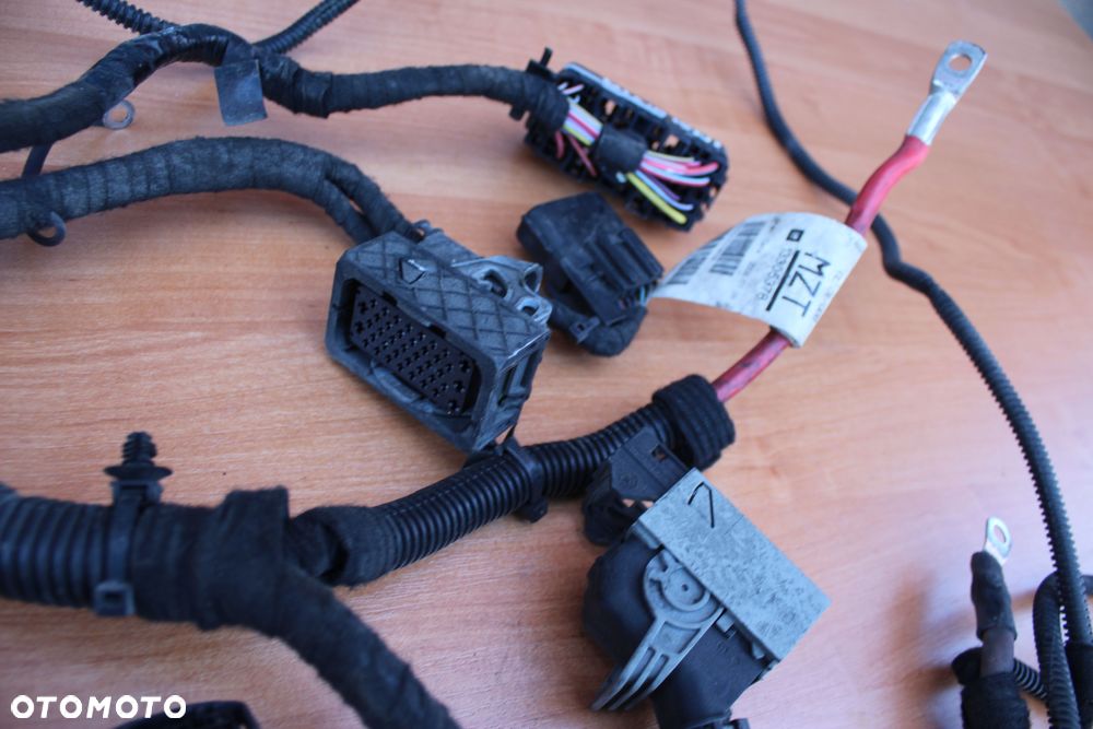 WIĄZKA  INSTALACJA PRZEWODY  SILNIKA 13305378 OPEL INSIGNIA 2.0 TURBO - 4