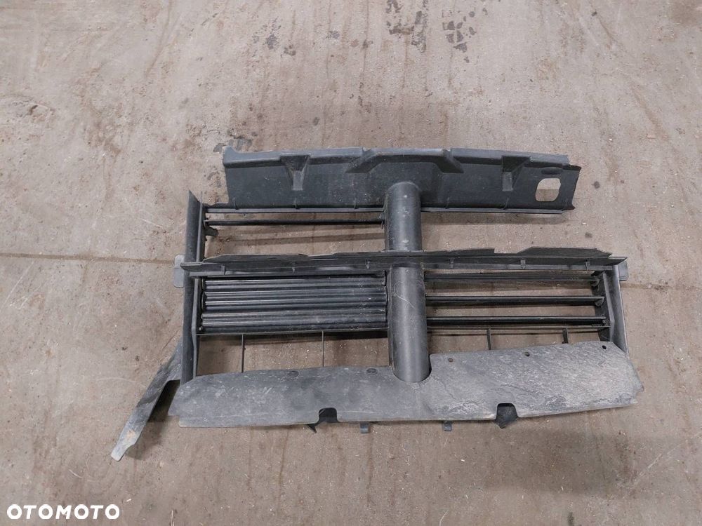 OSŁONA WENTYLATORA CHŁODNICY RAM 1500 I LIFT 13- 68104712AF - 1