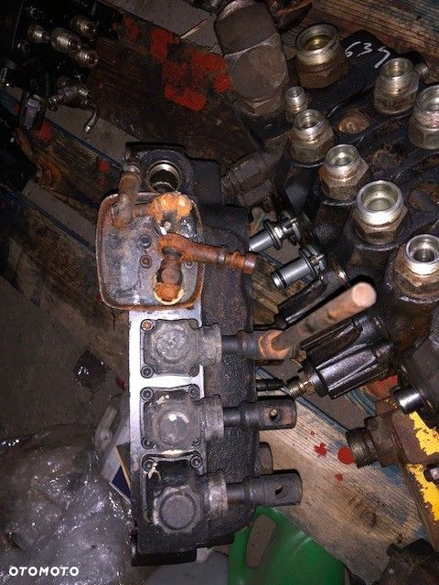 Rozdzielacz Hydrauliczny Merlo Blok Rozdzielacza - 2