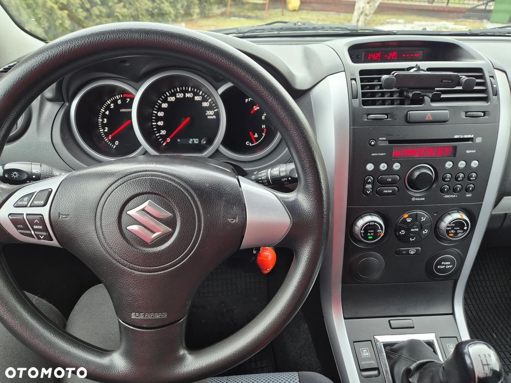 Suzuki Grand Vitara 1.6 Comfort - 10