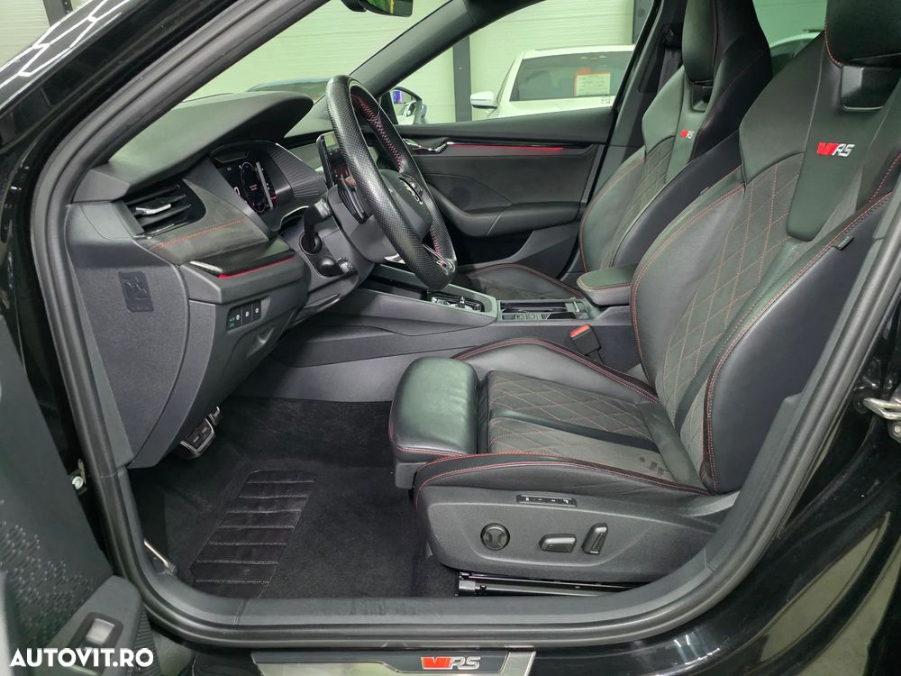 Skoda Octavia 2.0 TDI DSG 4X4 RS Plus - 9