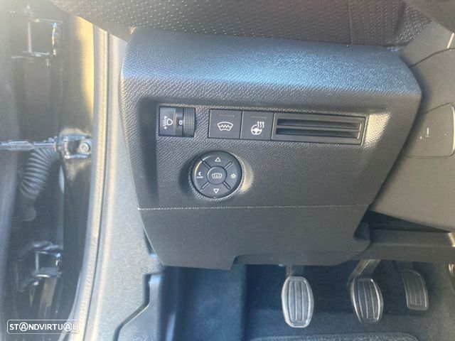 Citroën C4 1.2 PureTech Shine - 18
