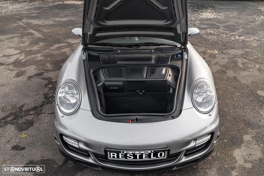 Porsche 911 (997) - 8