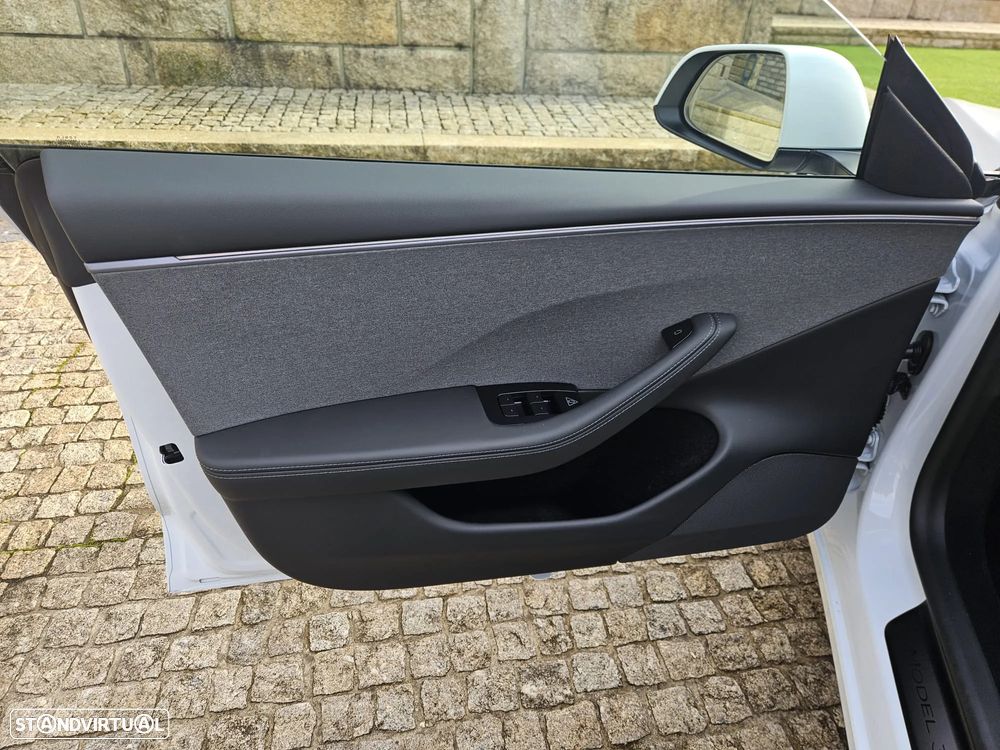 Tesla Model 3 Tração Traseira - 16