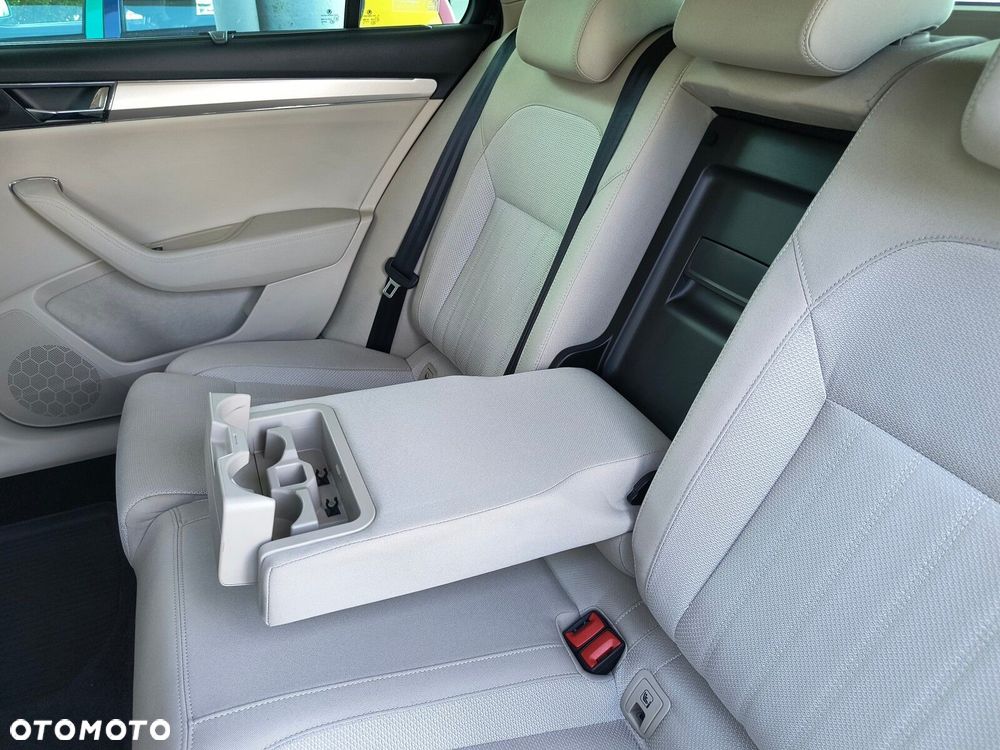 Skoda Superb - 36