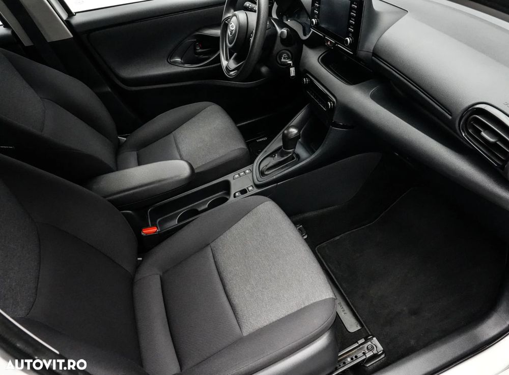 Toyota Yaris 1.5 VVT-i HSD Exclusive Premiere - 12