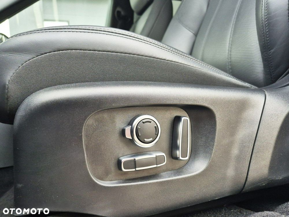 Land Rover Range Rover Evoque - 21