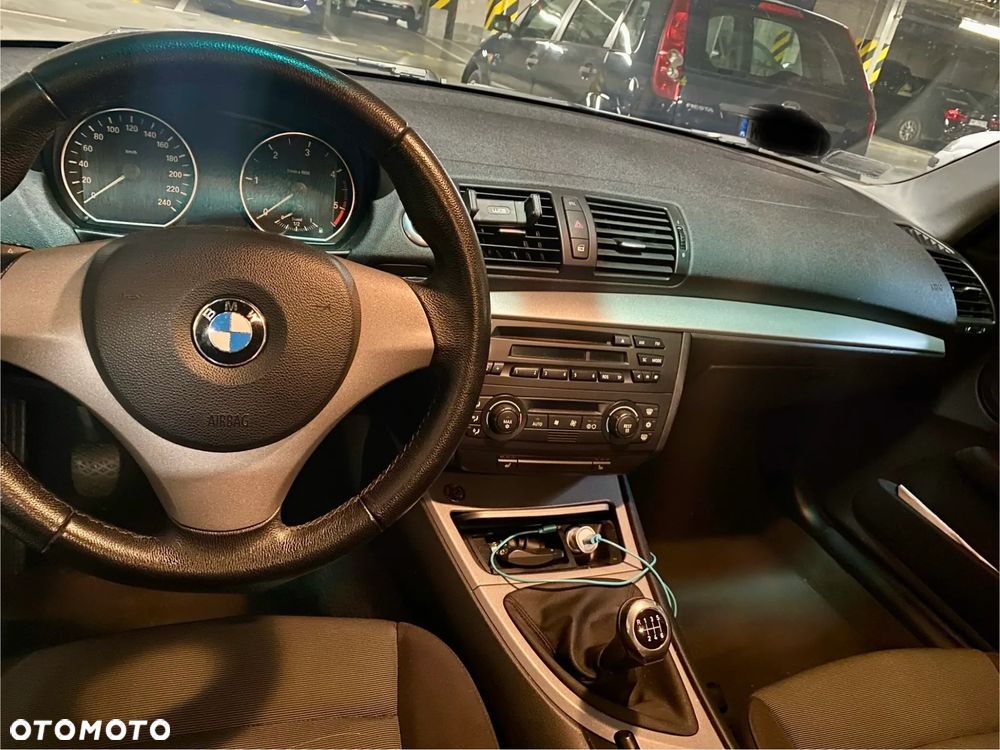 BMW Seria 1 118d - 7