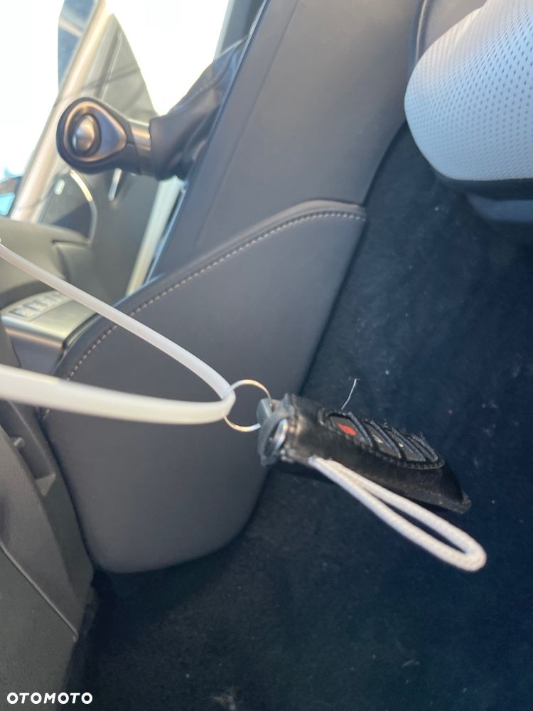 Lexus ES 300h F Sport - 29