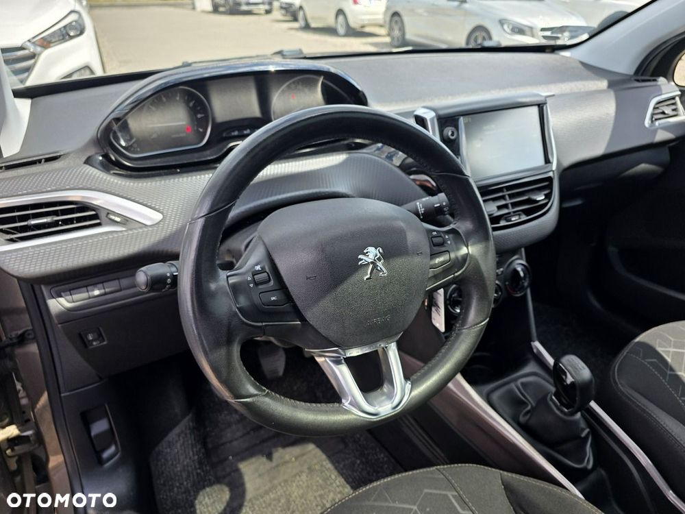 Peugeot 2008 1.2 Pure Tech Active - 9