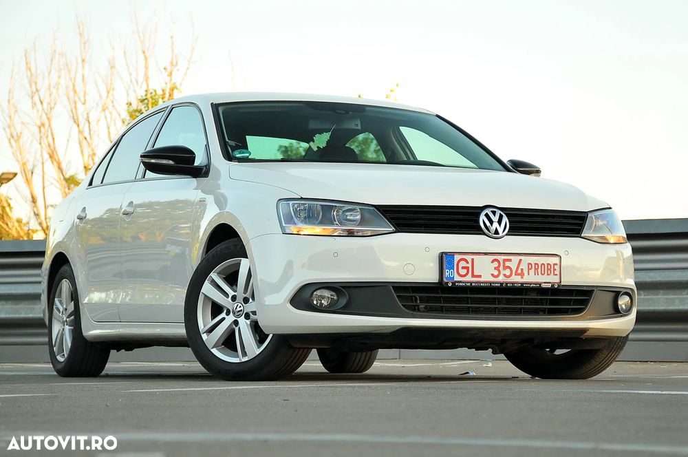 Volkswagen Jetta 1.4 TSI Sportline - 1