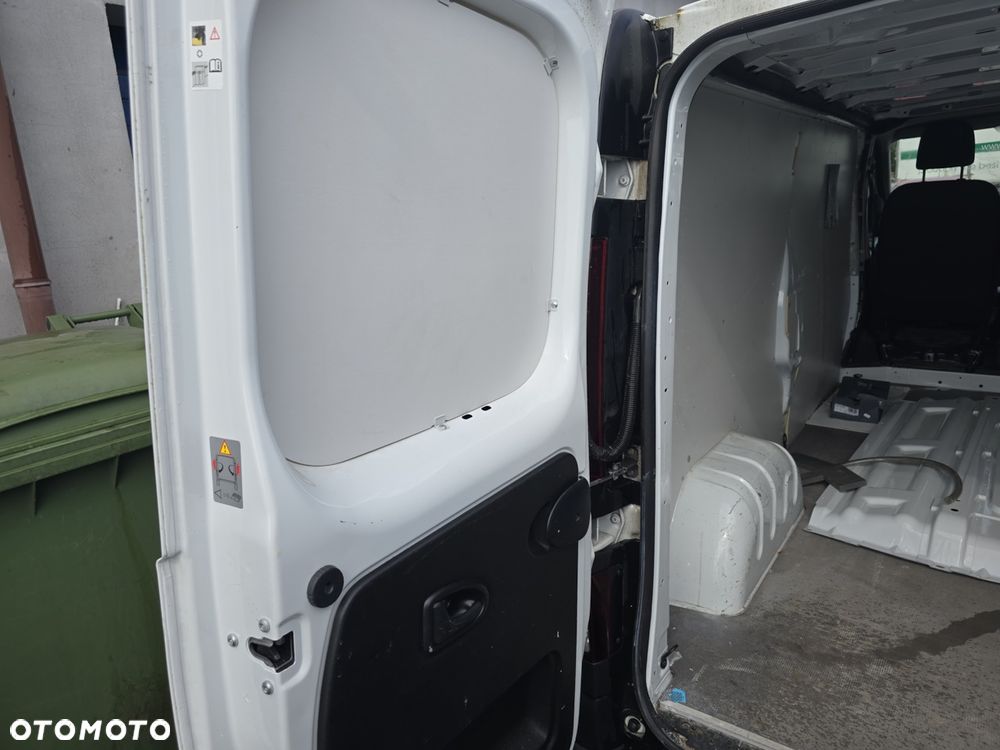 Opel Vivaro L2H1 2,9t Edition - 18