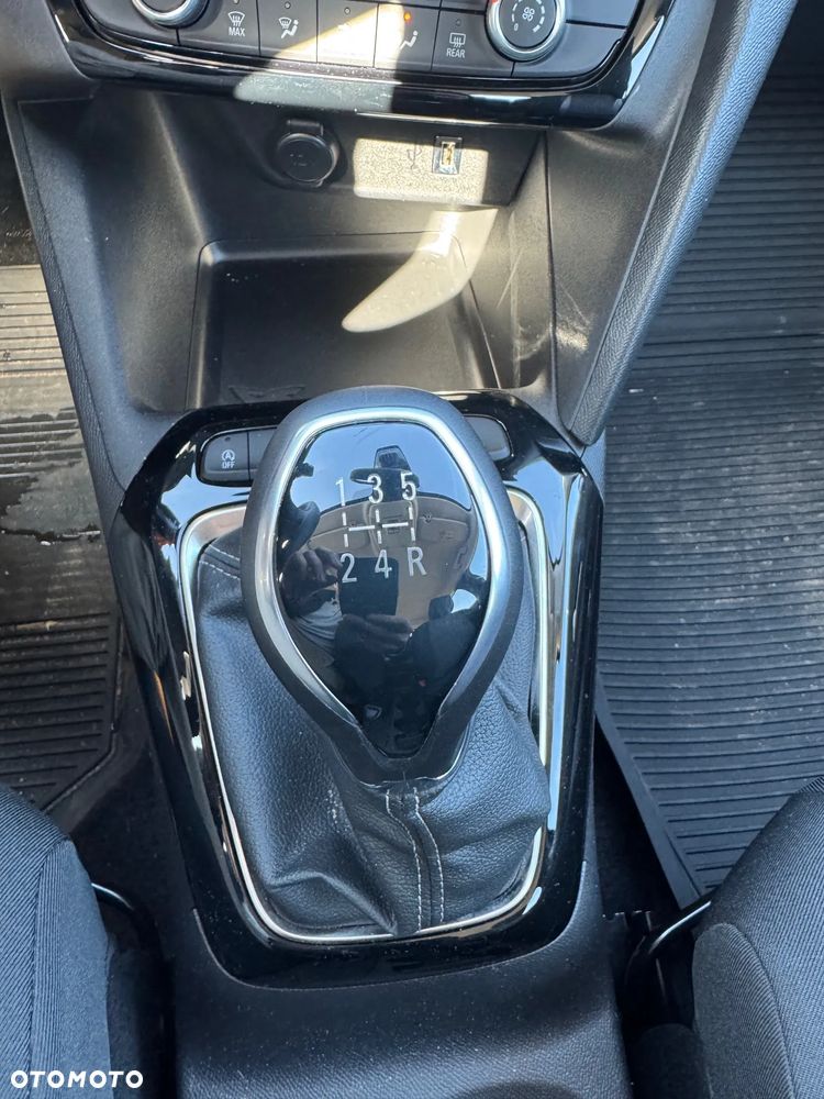 Opel Corsa 1.2 Edition S&S - 4