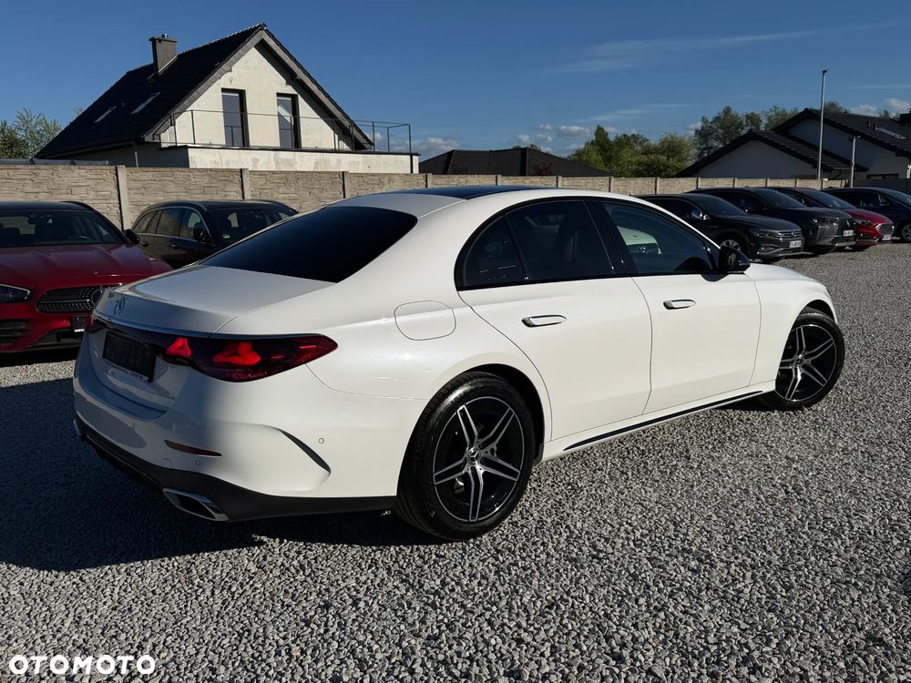 Mercedes-Benz Klasa E 220 d 4Matic 9G-TRONIC - 19
