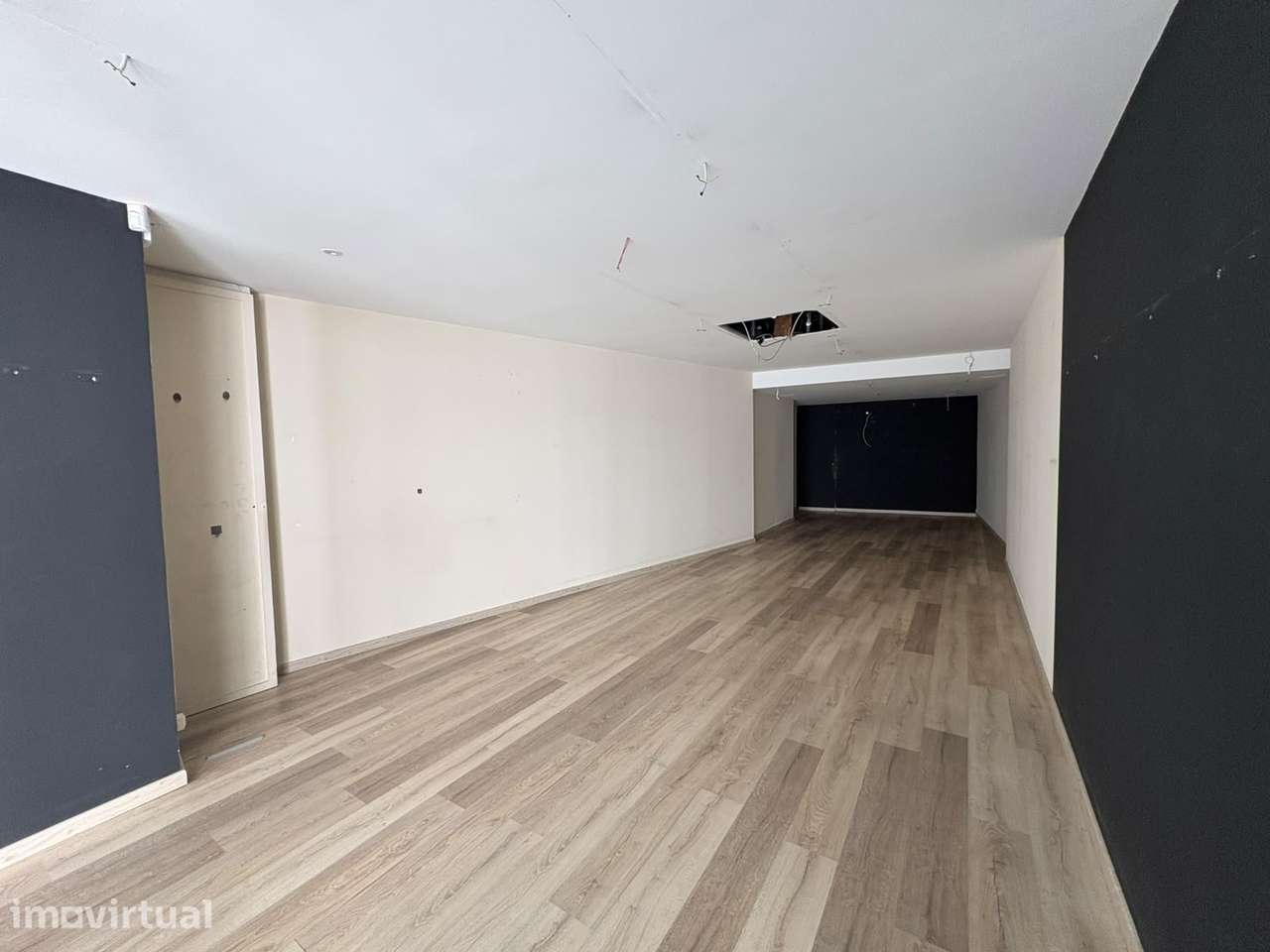Imóvel comercial no rés do chão em Abrantes - Grande imagem: 4/7