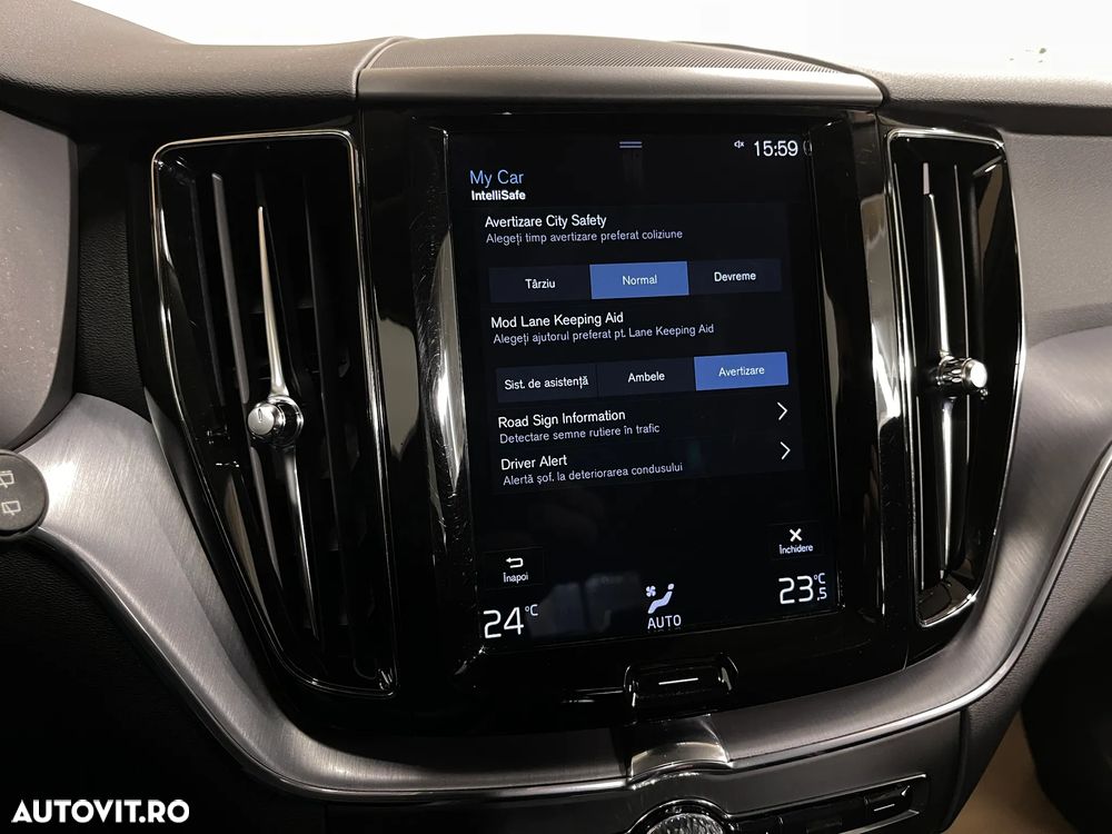 Volvo XC 60 D5 AWD Geartronic Momentum - 18