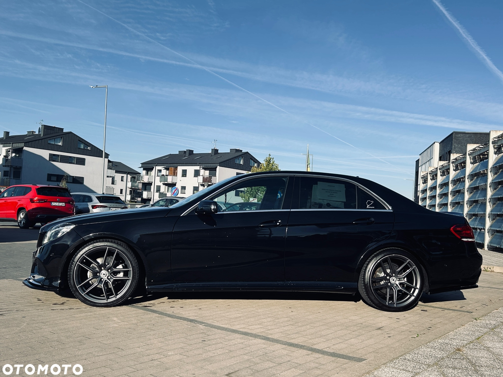 Mercedes-Benz Klasa E 200 CGI BlueEFFICIENCY Automatik Avantgarde - 4