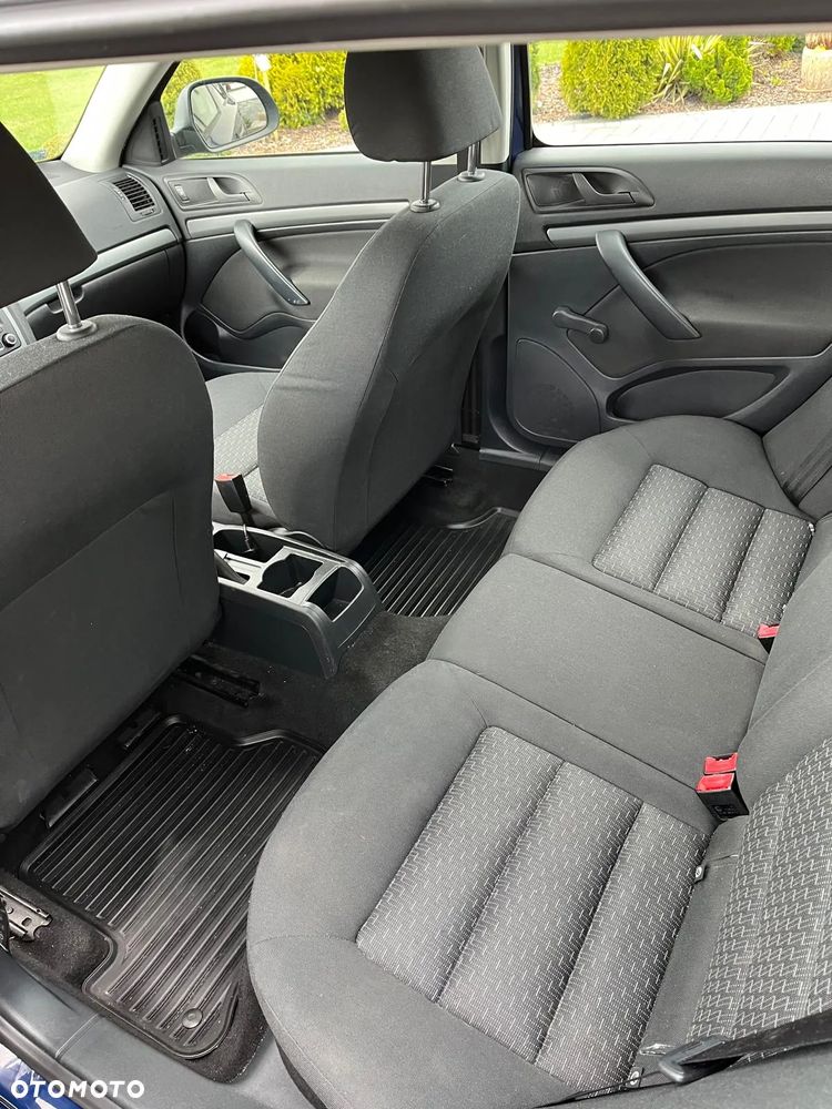 Skoda Octavia 1.6 TDI Active - 8