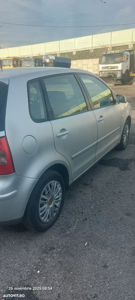 Volkswagen Polo 1.2 Attractive - 3